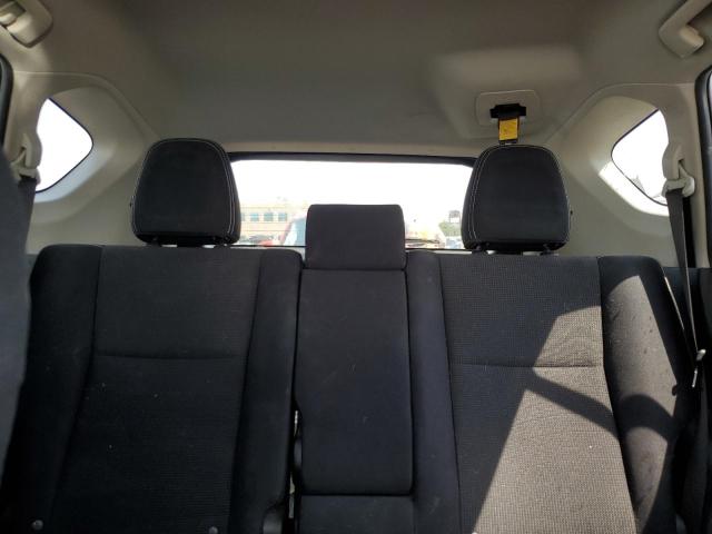 JTMRFREV6HJ128490 - 2017 TOYOTA RAV4 XLE WHITE photo 10