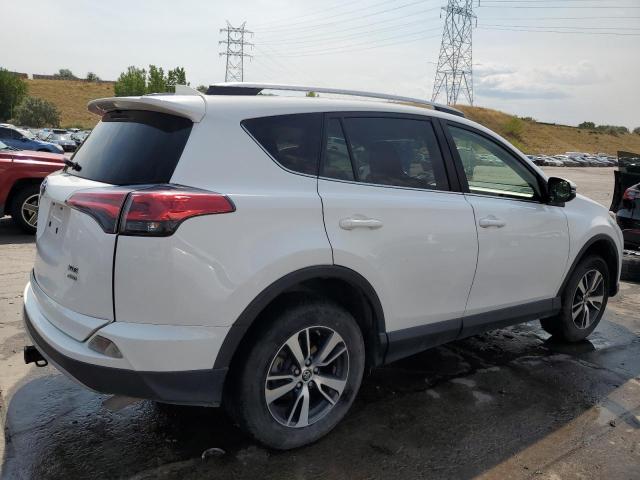 JTMRFREV6HJ128490 - 2017 TOYOTA RAV4 XLE WHITE photo 3