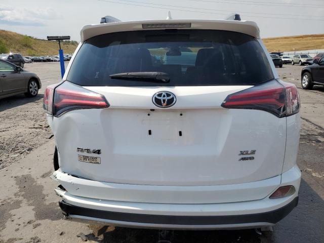 JTMRFREV6HJ128490 - 2017 TOYOTA RAV4 XLE WHITE photo 6