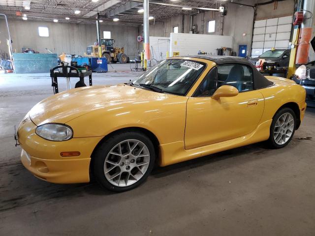 JM1NB353220226323 - 2002 MAZDA MX-5 MIATA BASE YELLOW photo 1