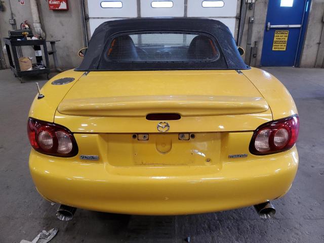 JM1NB353220226323 - 2002 MAZDA MX-5 MIATA BASE YELLOW photo 6