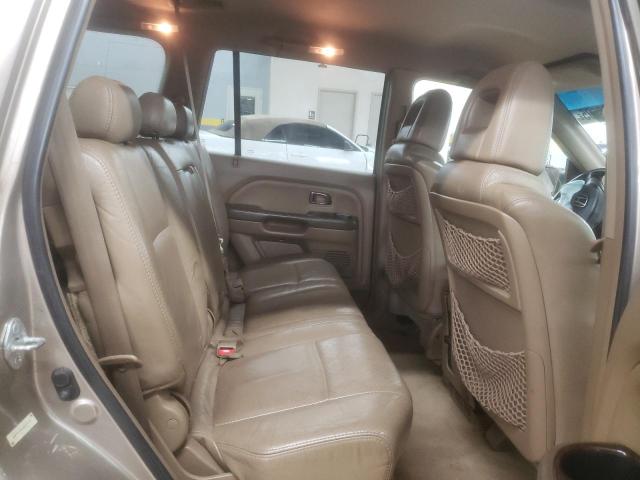 2HKYF18744H579107 - 2004 HONDA PILOT EXL TAN photo 11