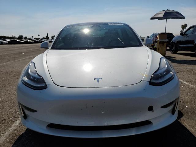 5YJ3E1EB4LF801664 - 2020 TESLA MODEL 3 Weiß Foto 5