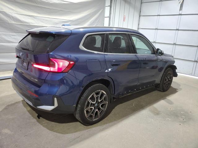 WBX73EF00P5W18686 - 2023 BMW X1 XDRIVE28I BLUE photo 3