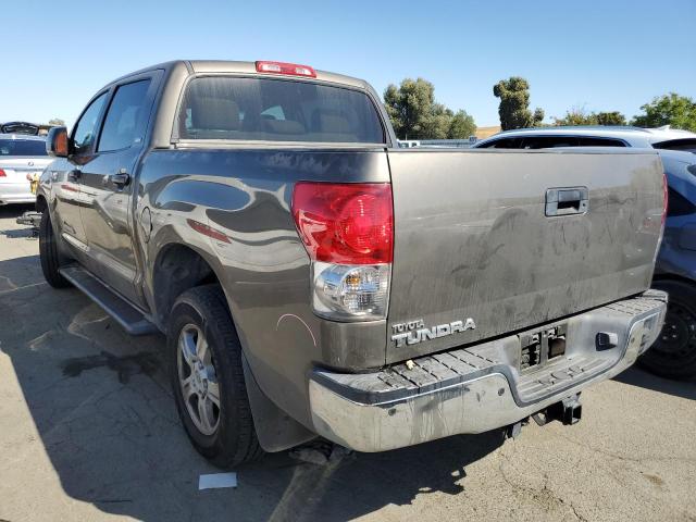 5TFEV54188X053071 - 2008 TOYOTA TUNDRA CREWMAX GRAY photo 2