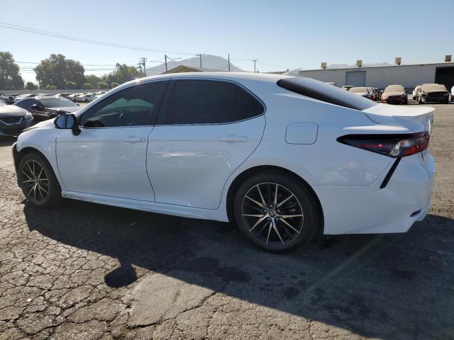 4T1G11AK2RU887183 - 2024 TOYOTA CAMRY SE NIGHT SHADE WHITE photo 2