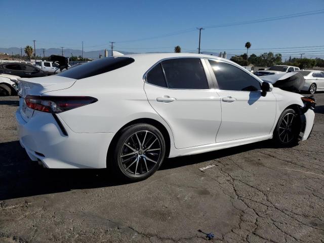 4T1G11AK2RU887183 - 2024 TOYOTA CAMRY SE NIGHT SHADE WHITE photo 3