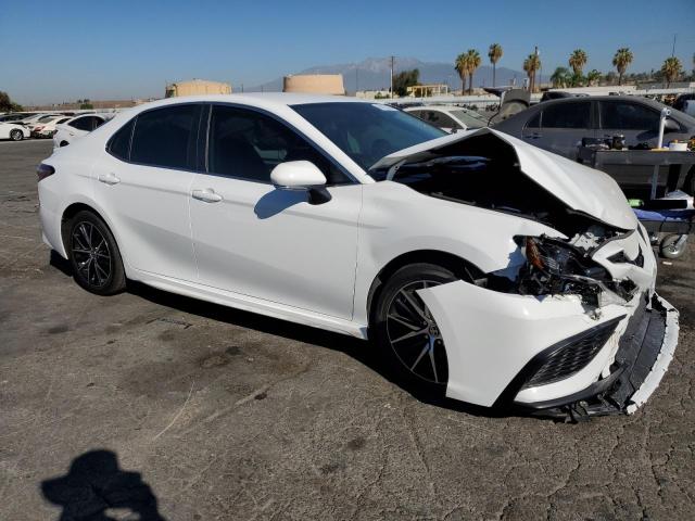 4T1G11AK2RU887183 - 2024 TOYOTA CAMRY SE NIGHT SHADE WHITE photo 4