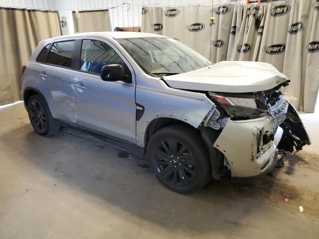 JA4APUAU4NU022229 - 2022 MITSUBISHI OUTLANDER ES SILVER photo 4