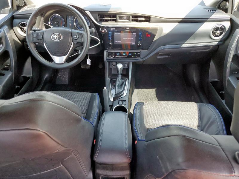 5YFBURHE7KP925949 - 2019 TOYOTA COROLLA L SILVER photo 8