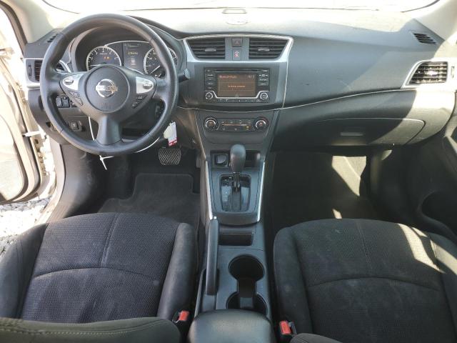 3N1AB7AP8JY245674 - 2018 NISSAN SENTRA S 银色 照片 8