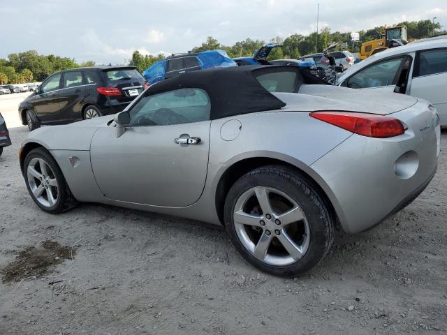 1G2MB35B17Y108960 - 2007 PONTIAC SOLSTICE SILVER photo 2