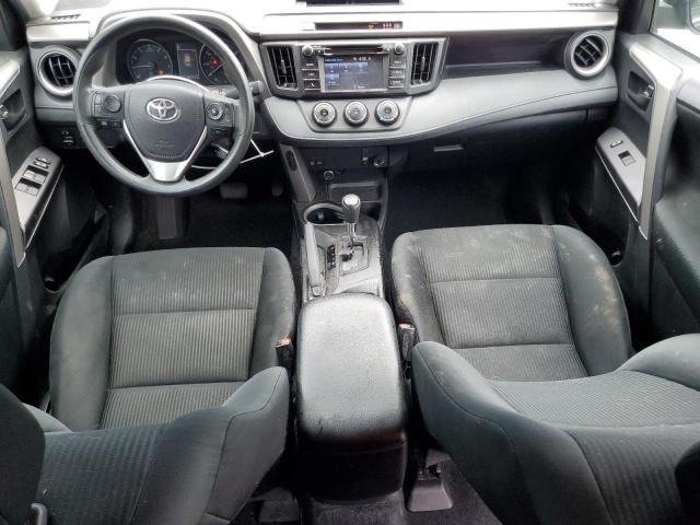 2T3BFREV0JW731265 - 2018 TOYOTA RAV4 LE 紫色 照片 8