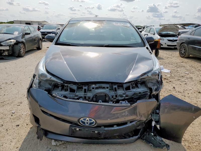 JTDKARFU1J3057215 - 2018 TOYOTA PRIUS GRAY photo 5