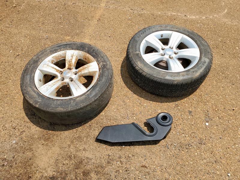 1J4NT1FB1BD260117 - 2011 JEEP COMPASS SPORT SILVER photo 12