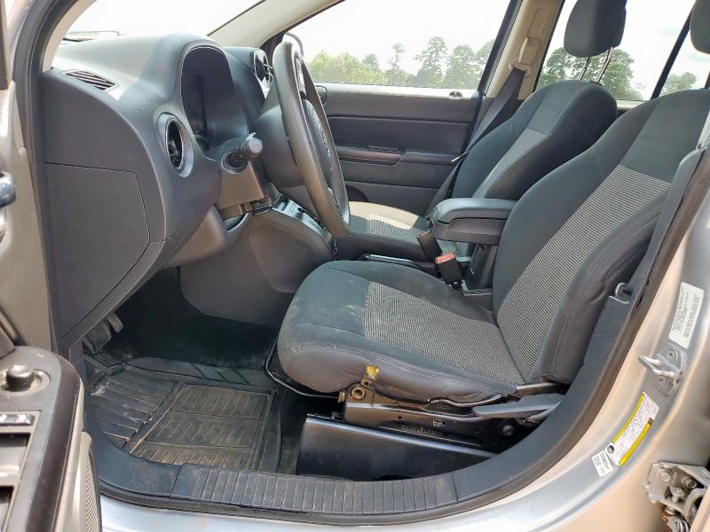 1J4NT1FB1BD260117 - 2011 JEEP COMPASS SPORT SILVER photo 7