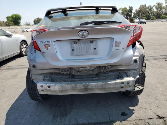 JTNKHMBX6K1058125 - 2019 TOYOTA C-HR XLE 银色 照片 6