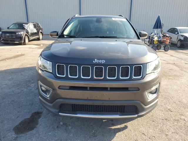 3C4NJDCB9JT470474 - 2018 JEEP COMPASS LIMITED Gris foto 5