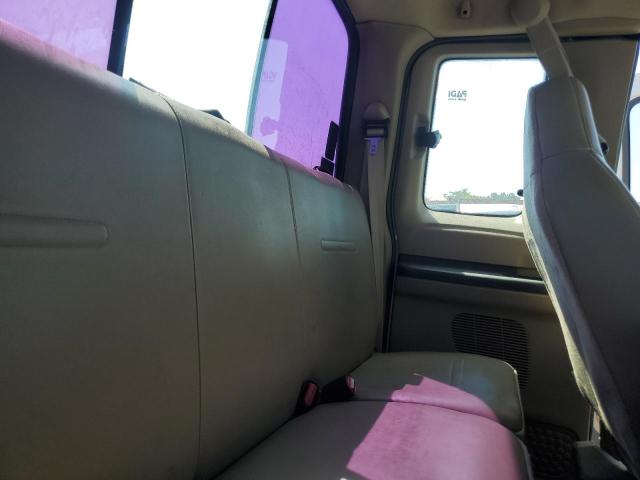 1FTSX21P76EB24631 - 2006 FORD F250 SUPER DUTY WHITE photo 10