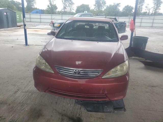 4T1BE30K05U024811 - 2005 TOYOTA CAMRY LE RED photo 5