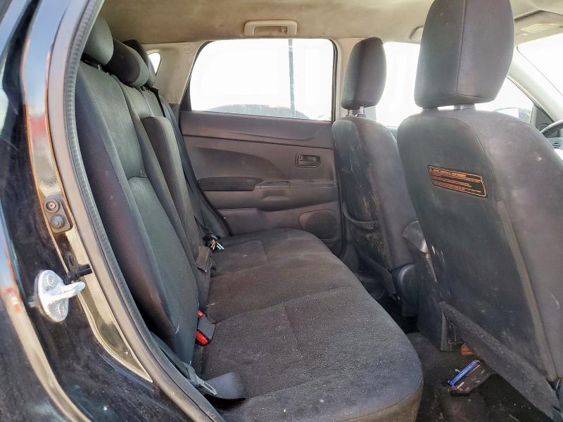 4A4AP3AU2FE021598 - 2015 MITSUBISHI OUTLANDER SPORT ES 黑色 照片 11