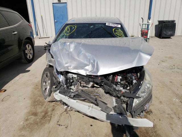 1G11C5SAXGU126568 - 2016 CHEVROLET MALIBU LIM LT SILVER photo 5