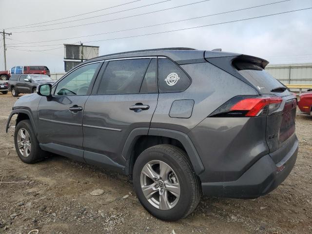 2T3P1RFV4NW323828 - 2022 TOYOTA RAV4 XLE ნაცრისფერი ფოტო 2