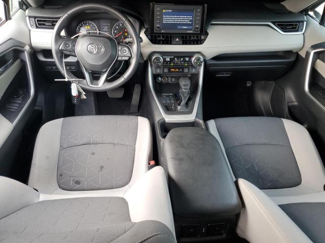 2T3P1RFV4NW323828 - 2022 TOYOTA RAV4 XLE ნაცრისფერი ფოტო 8