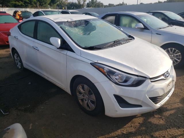 5NPDH4AE9GH675192 - 2016 HYUNDAI ELANTRA SE WHITE photo 4