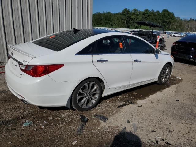 5NPEC4ABXDH610307 - 2013 HYUNDAI SONATA SE WHITE photo 3