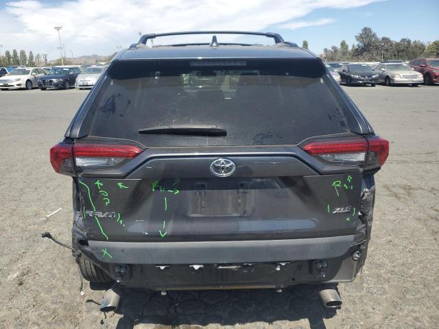 2T3W1RFV6KW021822 - 2019 TOYOTA RAV4 XLE رمادي صورة 6
