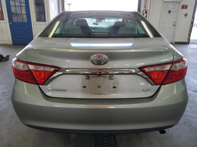 4T4BF1FK7FR496276 - 2015 TOYOTA CAMRY LE SILVER photo 6