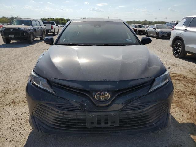 4T1B11HK6JU515852 - 2018 TOYOTA CAMRY L BLACK photo 5