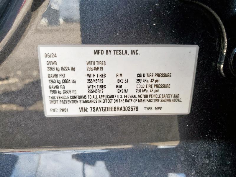 7SAYGDEE6RA303678 - 2024 TESLA MODEL Y GRAY photo 13
