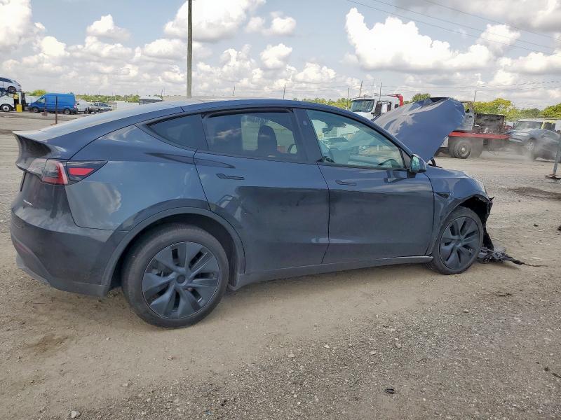 7SAYGDEE6RA303678 - 2024 TESLA MODEL Y GRAY photo 3