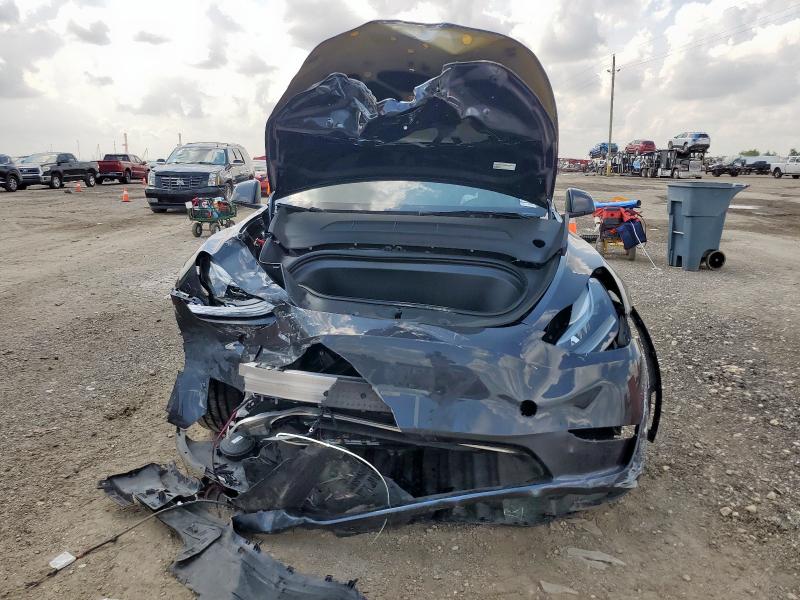 7SAYGDEE6RA303678 - 2024 TESLA MODEL Y GRAY photo 5