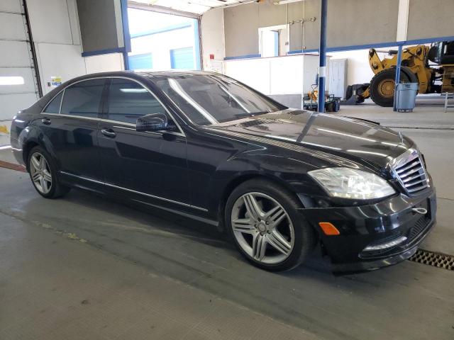WDDNG9EB7DA530553 - 2013 MERCEDES-BENZ S 550 4MATIC BLACK photo 4