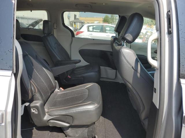 2C4RC1EG0HR517911 - 2017 CHRYSLER PACIFICA TOURING L PLUS SILVER photo 11