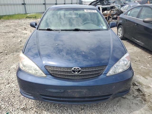 4T1BE32K63U237319 - 2003 TOYOTA CAMRY LE BLUE photo 5