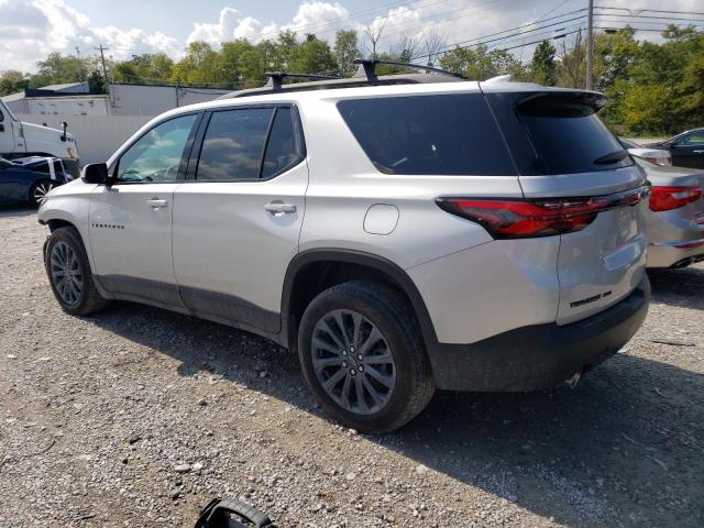 1GNEVJKW8NJ156682 - 2022 CHEVROLET TRAVERSE RS SILVER photo 2