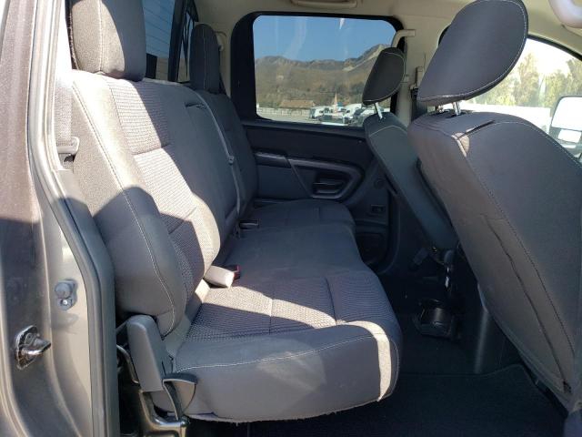 1N6BA0EC1FN515218 - 2015 NISSAN TITAN S ნაცრისფერი ფოტო 10