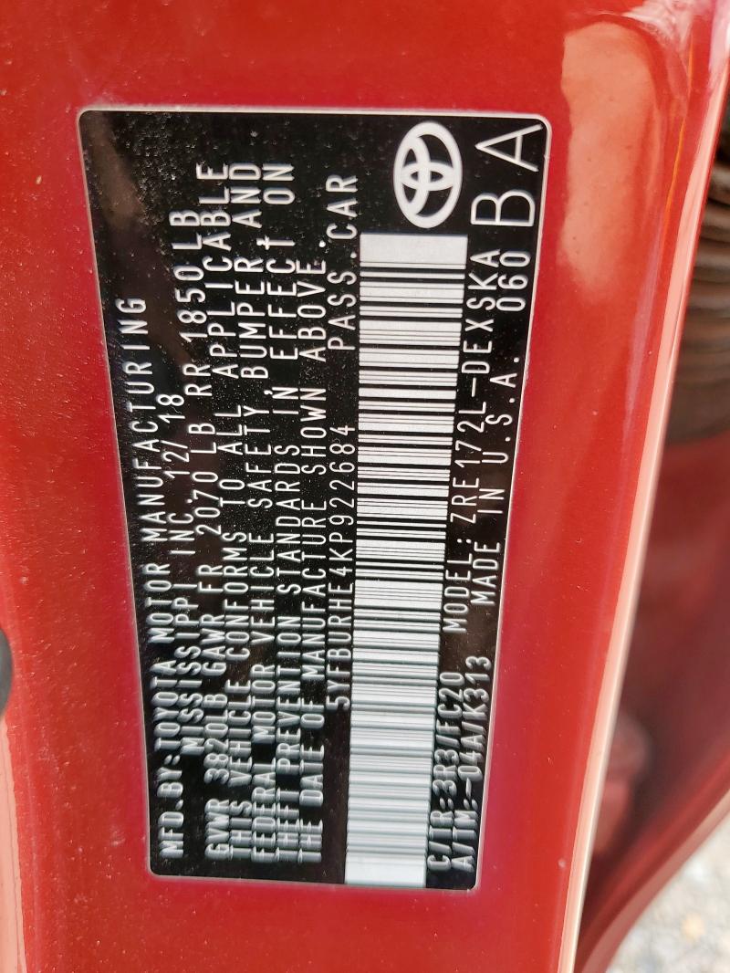 5YFBURHE4KP922684 - 2019 TOYOTA COROLLA L RED photo 12