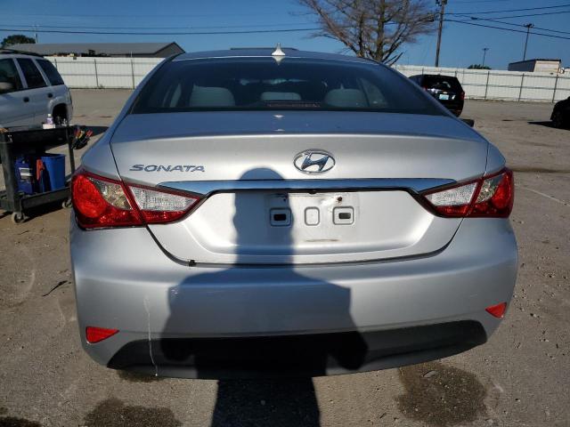 5NPEB4AC2EH823376 - 2014 HYUNDAI SONATA GLS SILVER photo 6