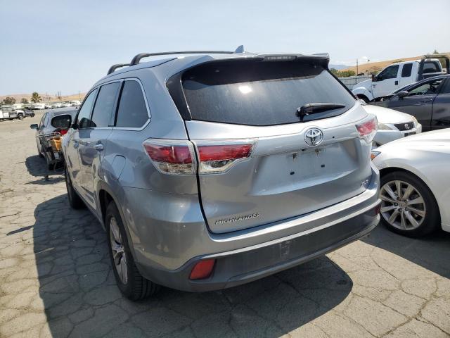 5TDKKRFH7FS056673 - 2015 TOYOTA HIGHLANDER XLE Gümüş foto 2