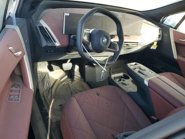 WB523CF09SCT88013 - 2025 BMW IX XDRIVE50 WHITE photo 8