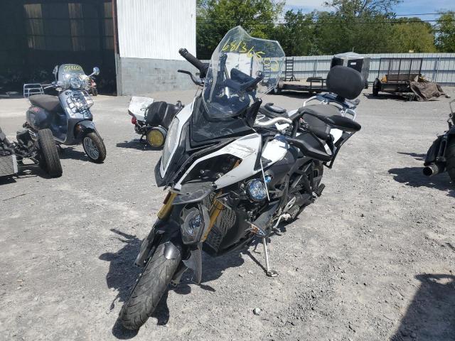 WB10D1308GZ462699 - 2016 BMW S 1000 XR WHITE photo 9
