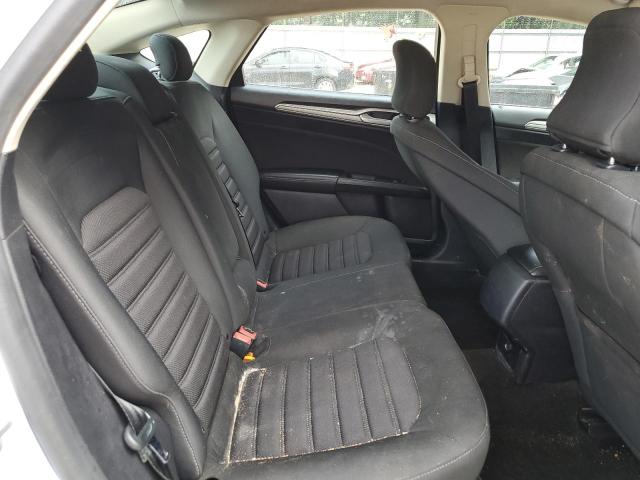 3FA6P0H74JR277992 - 2018 FORD FUSION SE Beyaz fotoğraf 10