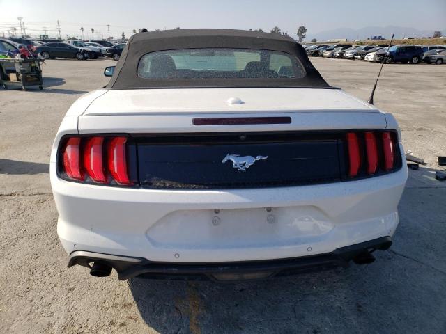 1FATP8UHXJ5133463 - 2018 FORD MUSTANG WHITE photo 6