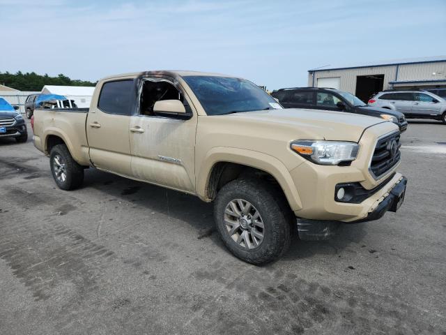 3TMDZ5BN9JM052979 - 2018 TOYOTA TACOMA DOUBLE CAB أسمر صورة 4