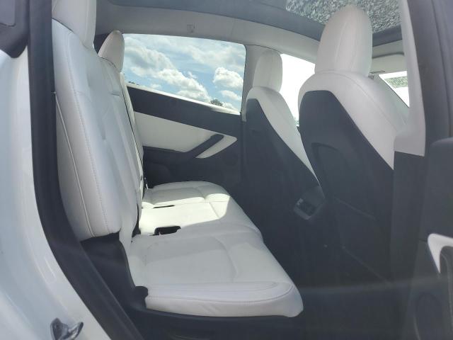 7SAYGAEE1NF466654 - 2022 TESLA MODEL Y WHITE photo 10